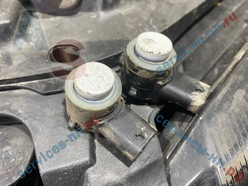 Сколы на датчиках - признак попадания камней